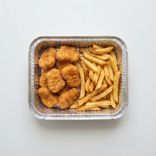Chicken Nuggets With Chips
