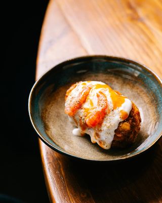 Cacio, pepe bianco e scampo crudo