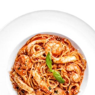 Паста з креветками та кальмарами