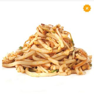 Spaghetti udon con pollo