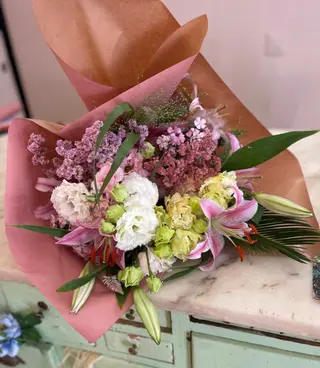 Ramo de Lisianthus (Tam. M)