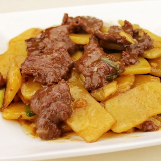 148.Manzo con patate土豆片炒牛肉