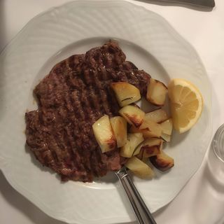 Cavallo con patate arrosto