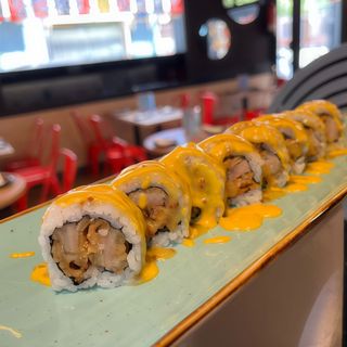 Califonia roll pollo crujiente
