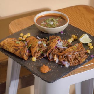 Tacos birria