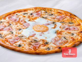 PIZZA DE LA CASA MEDIANA