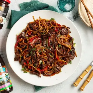 Spaghetti with Beef, Plantain and Egg