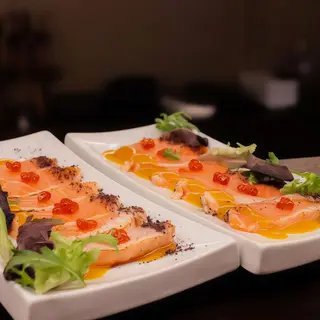 Tiradito de salmón 