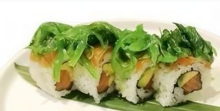 110 Ura wakame roll