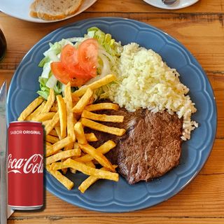 Prego no Prato com Bebida