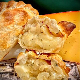 Empanada cebolla caramelizada