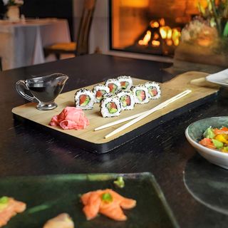 Spicy Salmon Roll