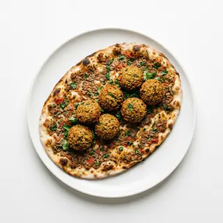 Lahmacun Con Faláfel
