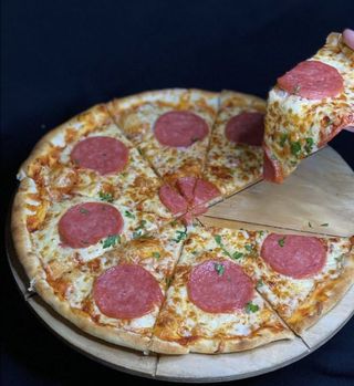 Пицца "Пепперони"