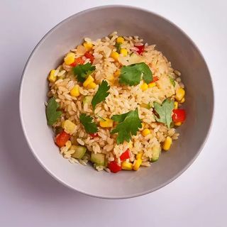 Рис с овощами и яйцом