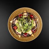 Салат с домашним сыром