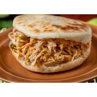 Arepa pollo (1 und.)