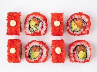 Каліфорнія з лососем в ікрі (230g)