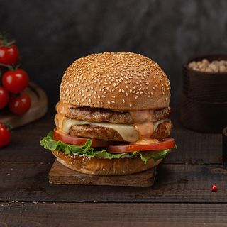 Двойной чизбургер куриный