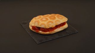 Panino con polpette al sugo