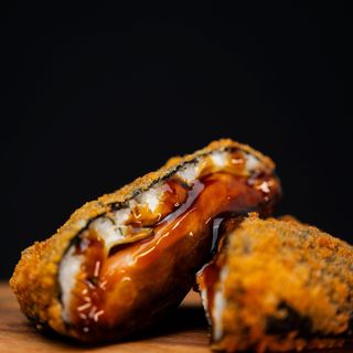 Суши-бургер с семгой