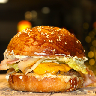 ბლუჩიზ ბურგერი