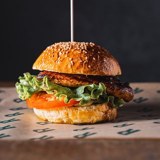 Mighty Chicken Burger