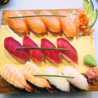 Nigiri Familia (12 uds)