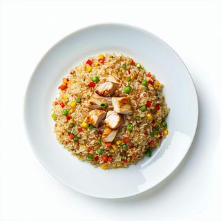 23 Riso saltato con pollo satè