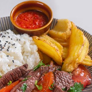 Lomo Saltado