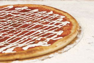 Pizza rossa  crema di burrata