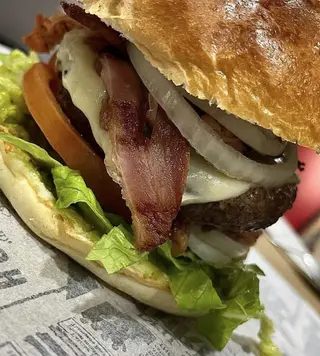 Hamburguesa Clásica