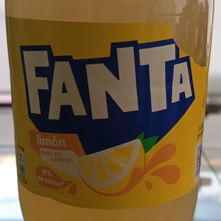 Fanta de limón de dos litros 4,50