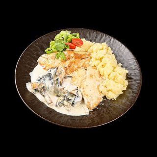 Пилешки филенца с гъбен сос и мачкани картофи (400г)