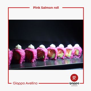 Uramaki pink salmon rolls