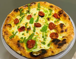 Provola basilico e pomodorini