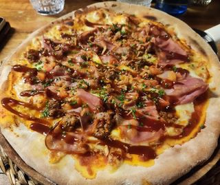 Pizza Familia In Giardino
