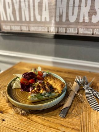 Tarta warzywna z pomidorkami