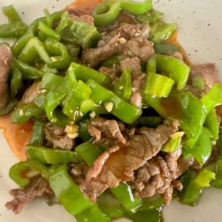 36. Ternera Con Pimientos Verdes