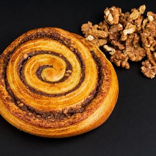 Melc nuca si ciocolata