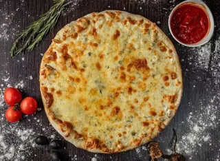 Pizza Quattro Formaggi 60x40