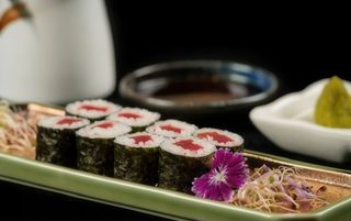 76. Maki Atún (8uds.)