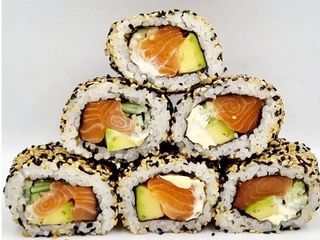 Каліфорнія лосось в кунжуті (240г)