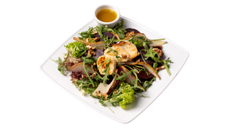 Sałatka z rukolą i kozim serem