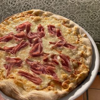 pizza prosciutto