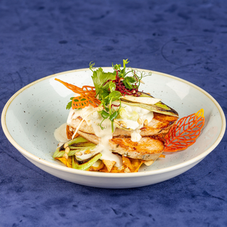 FILE DE CURCAN CU MUGURI DE PIN SI SOS GORGONZOLA