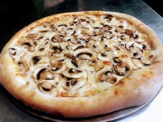 Pizza Funghi 40cm