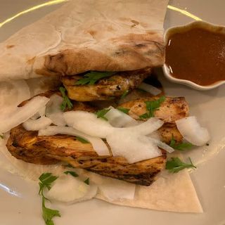 Barbacoa De Pechuga Y Alitas De Pollo 