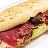 Serranito de Lomo con Jamón Serrano y Pimientos