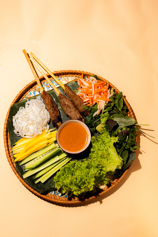 Szaszłyki wieprzowe na trawie cytrynowej